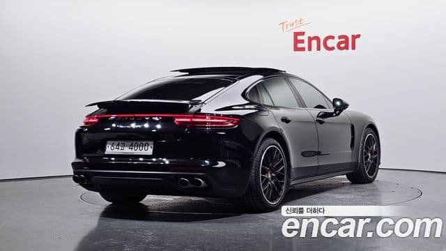 Porsche Panamera 2018 — Şəkil 16/20