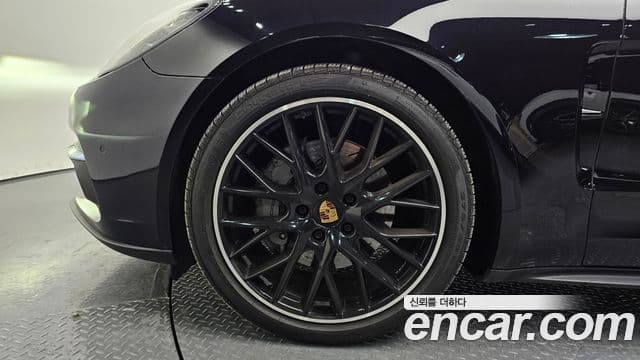 Porsche Panamera 2018 — Şəkil 4/20