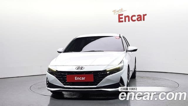 Hyundai The New Avante Hybrid 2020 — Photo 9/20