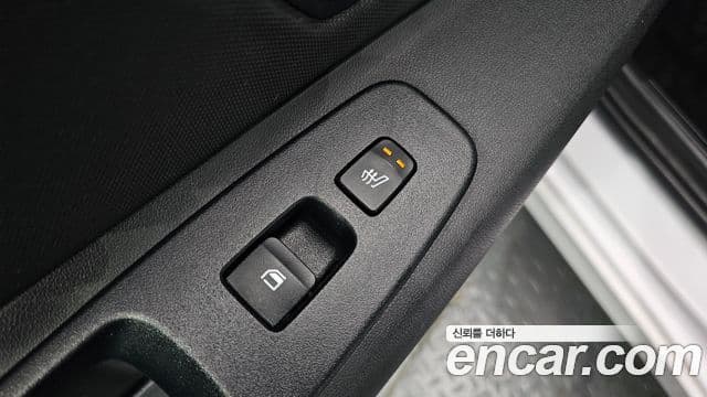 Hyundai The New Avante Hybrid 2020 — Photo 4/20
