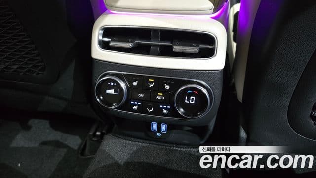 Genesis GV70 2023 — Şəkil 19/20