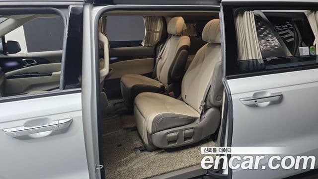 Kia Carnival 2022 — Şəkil 11/20