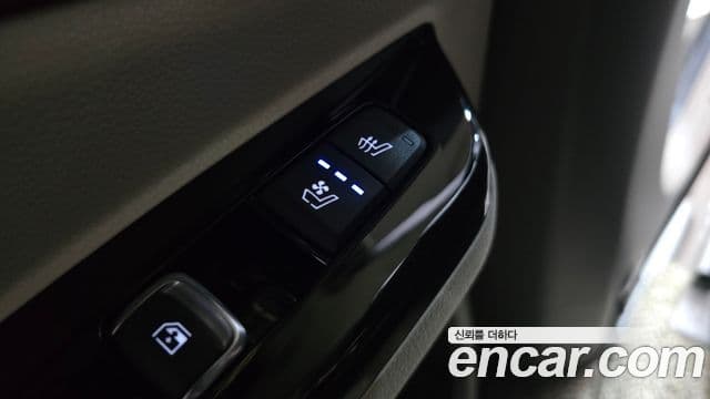 Kia Carnival 2022 — Şəkil 17/20