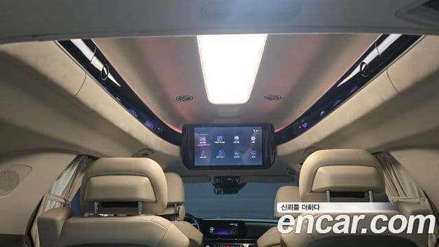 Kia Carnival 2022 — Şəkil 18/20