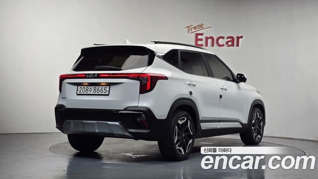 Kia Seltos 2024 — ფოტო 2/20