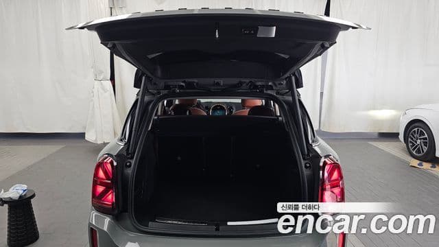 Mini Cooper SD Countryman 2022 — ფოტო 20/20