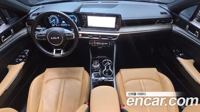 Kia K5 2023 — ფოტო 7/20
