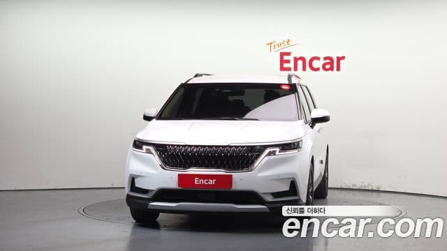 Kia Carnival 2023 — ფოტო 3/20