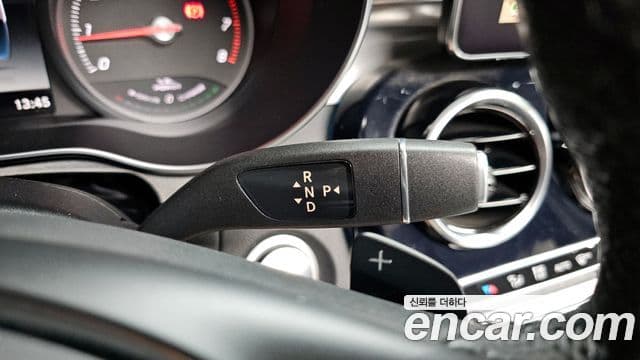 Mercedes-Benz GLC-Class 2018 — ფოტო 7/20