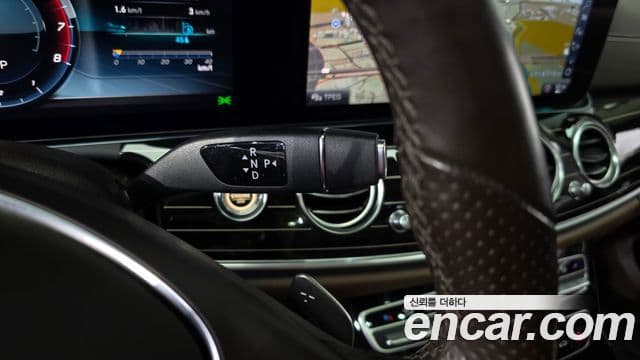 Mercedes-Benz E-Class 2018 — Фото 9/20