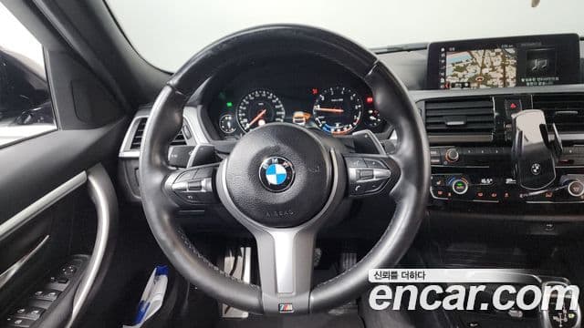 BMW 3 Series 2018 — Фото 13/20