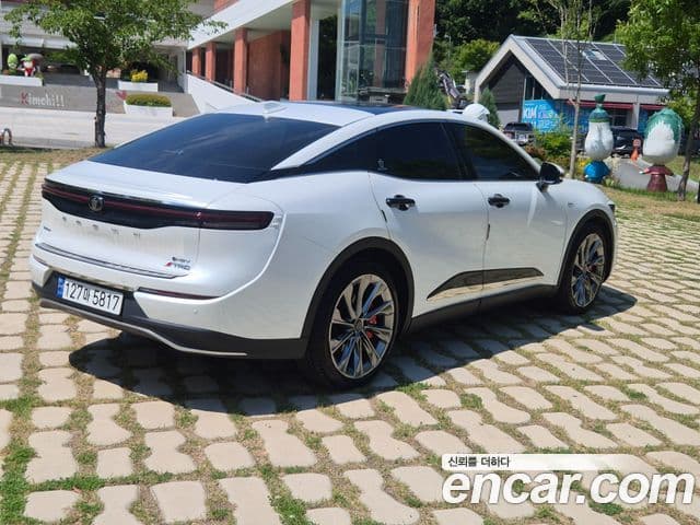 Toyota Crown Crossover 2024 — Şəkil 6/15