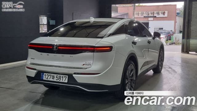 Toyota Crown Crossover 2024 — Şəkil 15/15