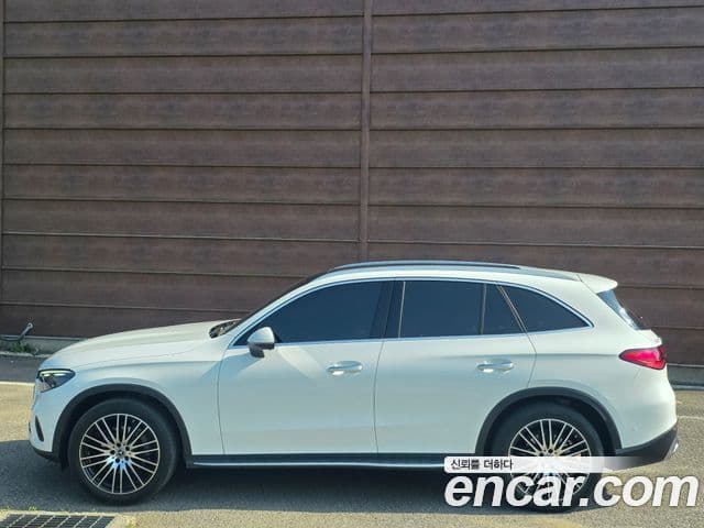 Mercedes-Benz GLC-Class 2023 — Şəkil 3/13