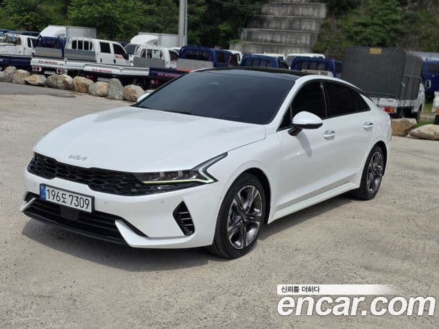 Kia K5 2022 — Şəkil 10/17