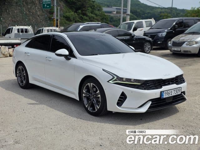 Kia K5 2022 — Şəkil 2/17