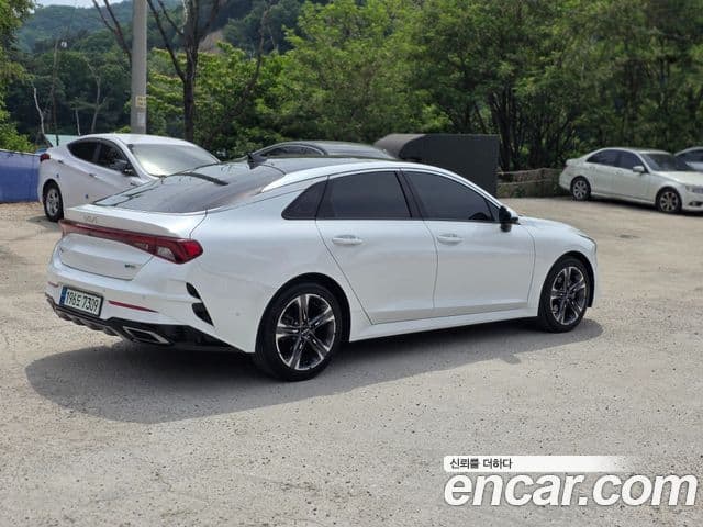 Kia K5 2022 — Şəkil 3/17
