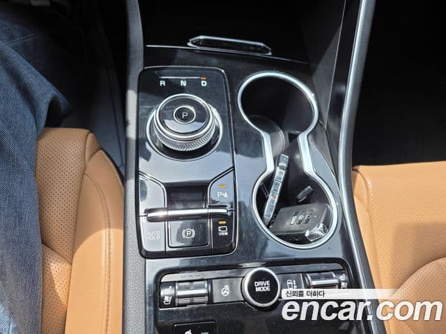 Kia K5 2022 — Şəkil 14/17