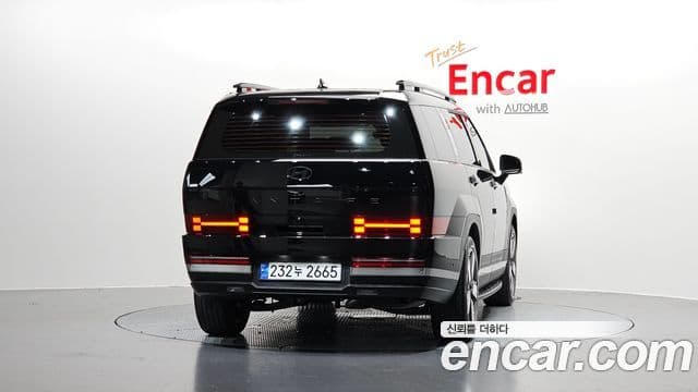 Hyundai Santa Fe 2025 — Photo 25/33