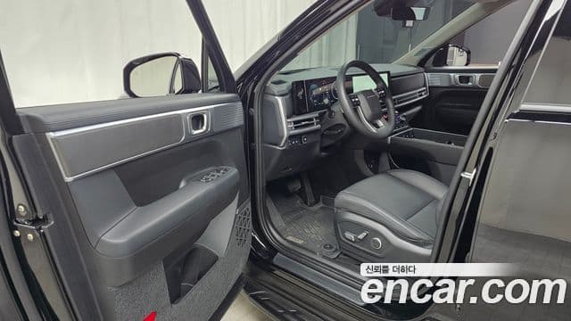 Hyundai Santa Fe 2025 — Photo 17/33