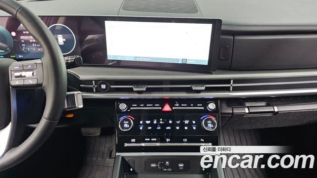 Hyundai Santa Fe 2025 — Photo 19/33