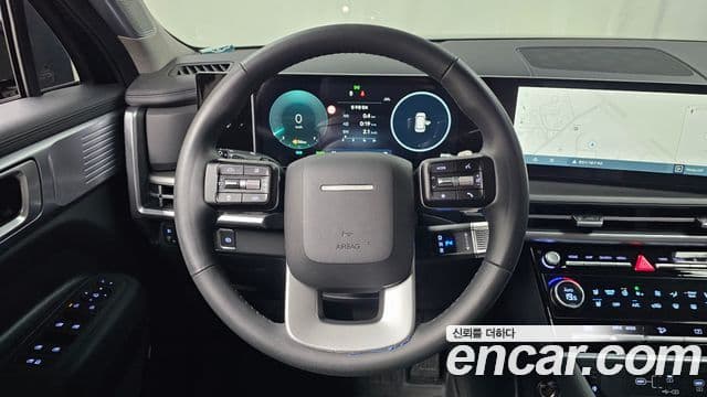 Hyundai Santa Fe 2025 — Photo 2/33