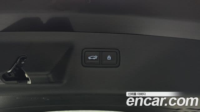 Hyundai Santa Fe 2025 — Photo 13/33