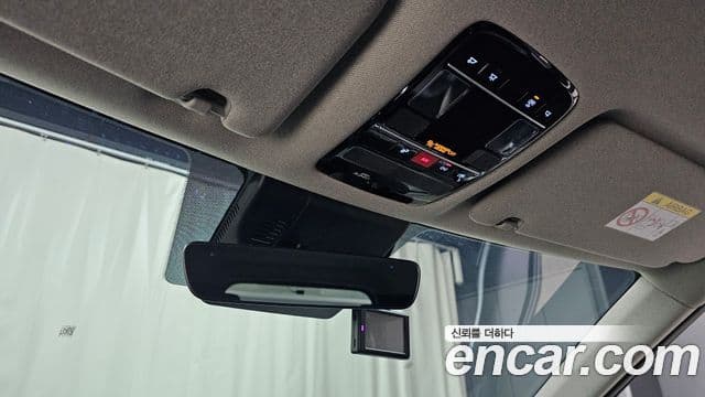 Hyundai Santa Fe 2025 — Photo 24/33