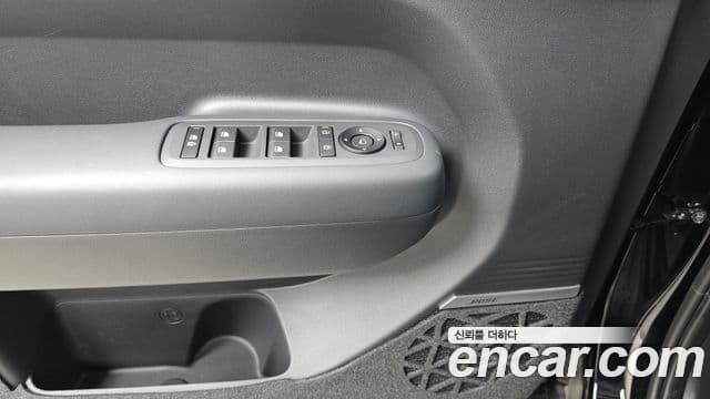 Hyundai Santa Fe 2025 — Photo 8/33