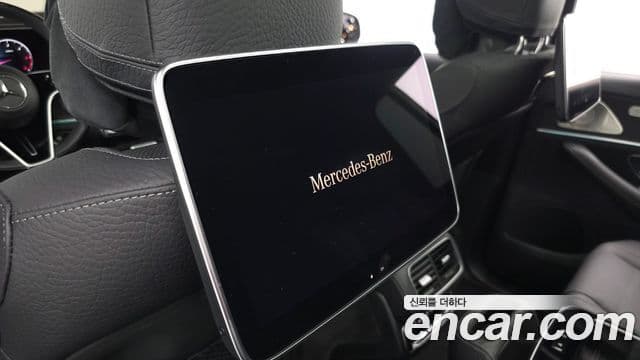 Mercedes-Benz GLS-Class 2025 — Photo 24/37