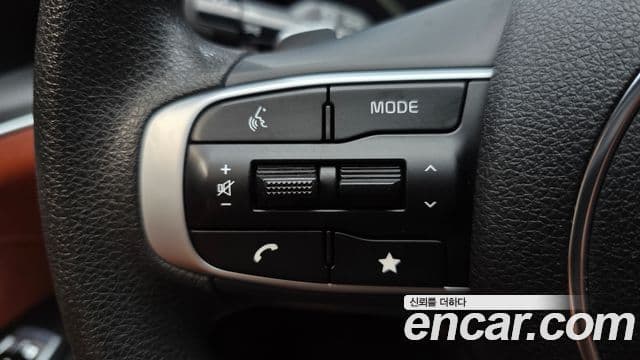 Kia K5 2023 — Şəkil 19/20