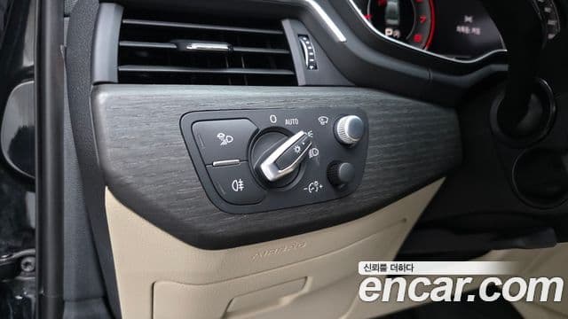 Audi A4 2023 — ფოტო 14/20