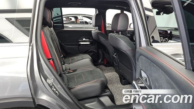 Mercedes-Benz GLB-Class 2025 — ფოტო 12/20