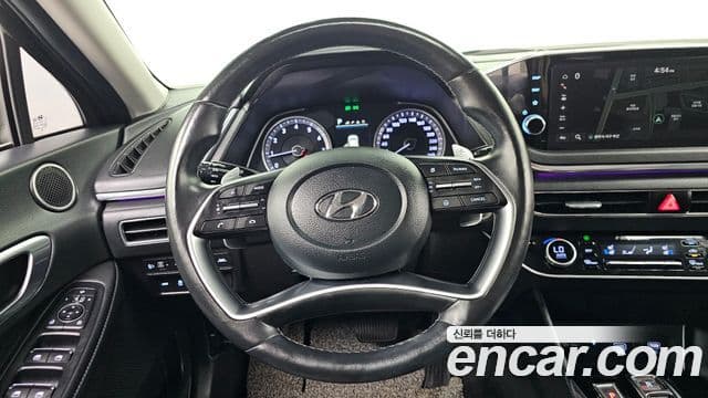 Hyundai Sonata Hybrid 2022 — Photo 2/20