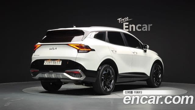 Kia Sportage 2023 — Şəkil 2/20