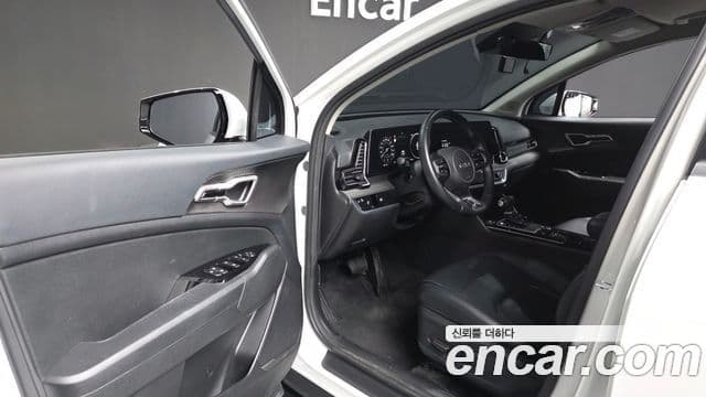 Kia Sportage 2023 — Şəkil 10/20