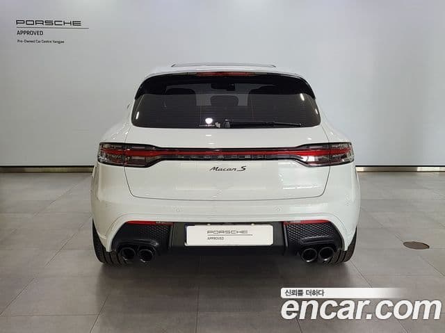 Porsche Macan 2023 — Photo 20/20