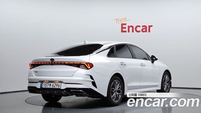 Kia K5 2021 — Şəkil 2/20