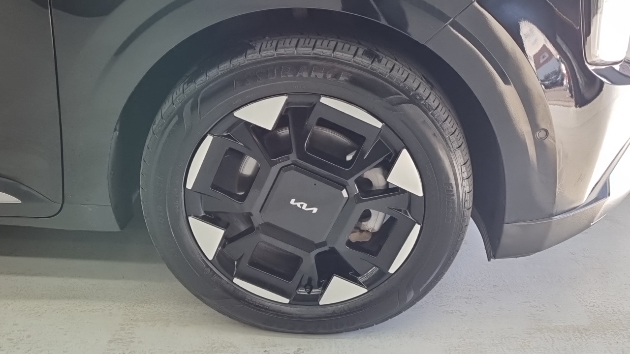 Kia Carnival 2025 — Şəkil 5/18