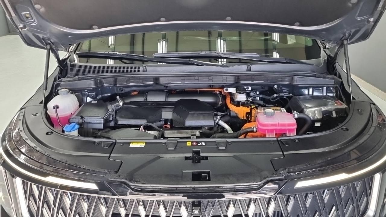 Kia Carnival 2025 — Şəkil 6/18