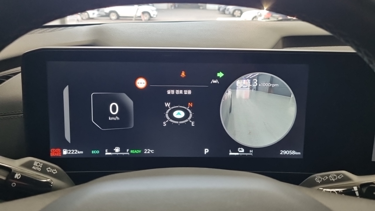 Kia Carnival 2025 — Şəkil 8/18