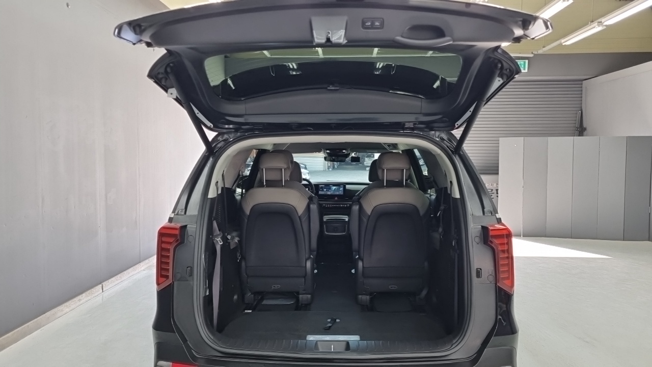 Kia Carnival 2025 — Şəkil 18/18