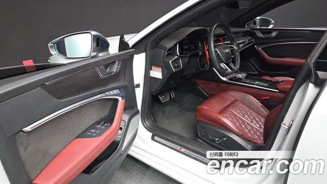 Audi A7 2021 — Şəkil 10/20