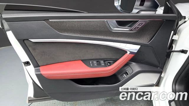 Audi S7 2021 — Photo 31/33