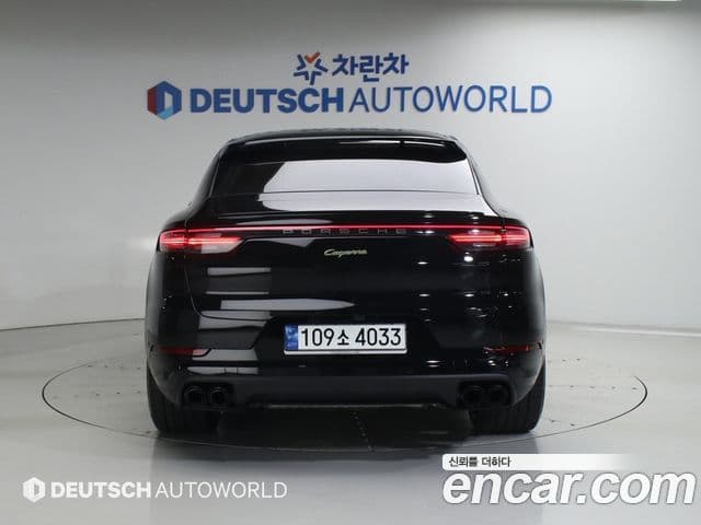 Porsche Cayenne 2023 — ფოტო 5/20