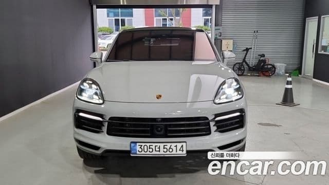 Porsche Cayenne 2022 — Şəkil 1/18