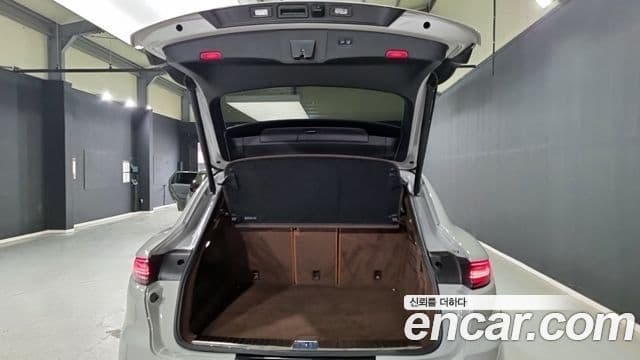 Porsche Cayenne 2022 — Şəkil 18/18