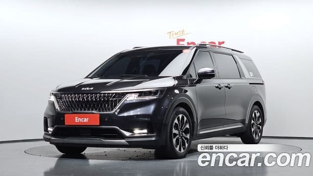 Kia Carnival 2023 — Фото 1/20
