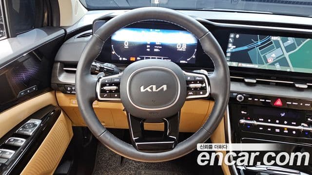 Kia Carnival 2023 — Фото 13/20