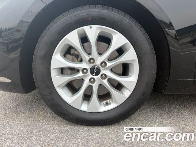 Kia K8 2022 — ფოტო 4/20